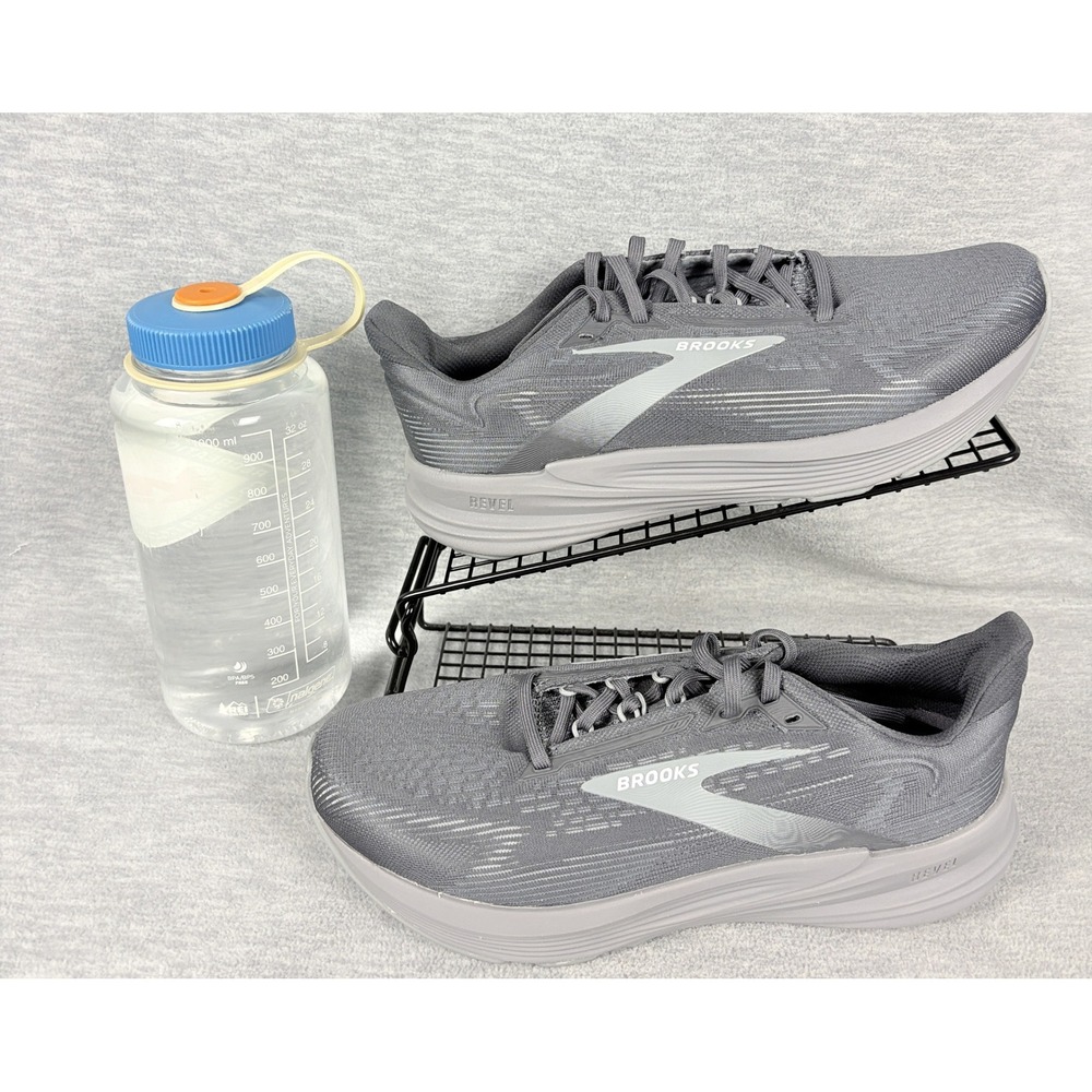Brooks Revel 8 Running Sneakers Mens 8.5 W 2E Grey Black Comfort